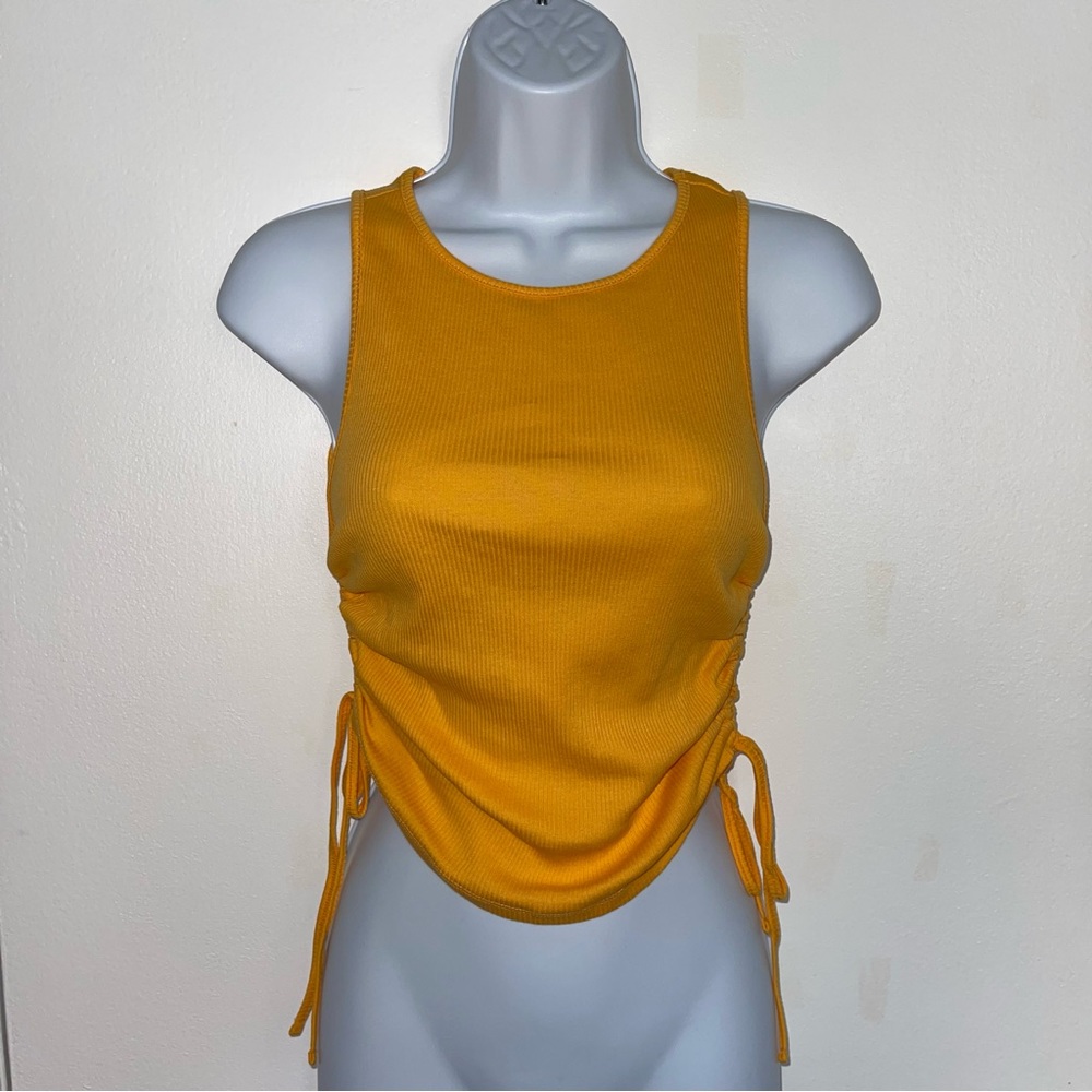 H&M Orange Crop Top , Size (M).
